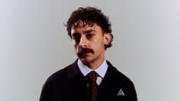 %100 Müzik Sunar: Antony Szmierek